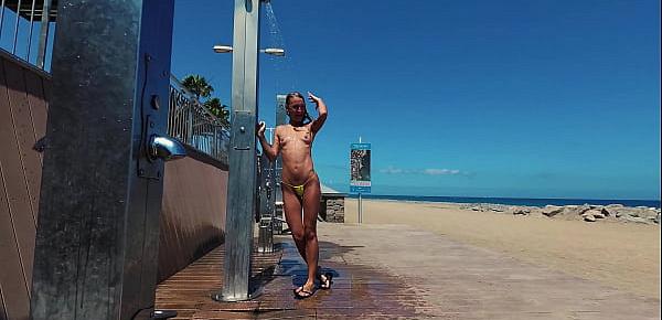  TRAVEL NUDE - Public beach shower with Russian Girl Sasha Bikeyeva Gran Canaria Maspalomas